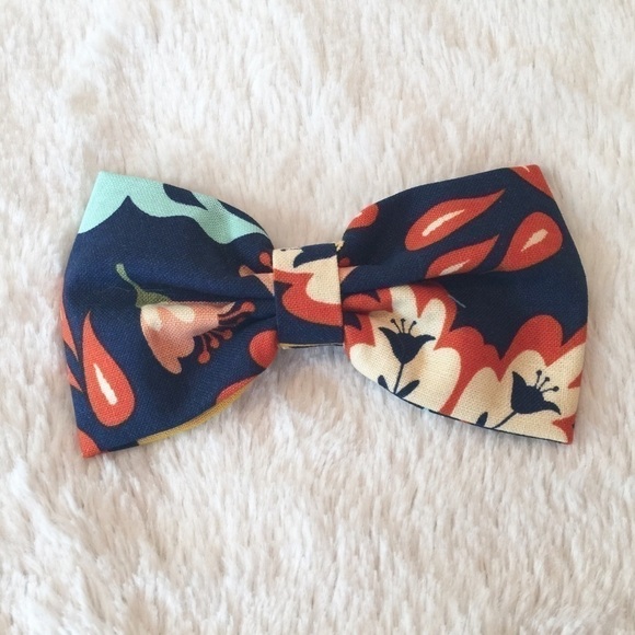 HANDMADE Floral Boutique Large Bow - Picture 1 of 2